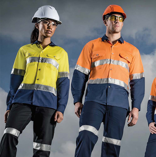 Cheap wholesale oil unisex workwear with reflective strip Flame retardant safety clothing for oil field workers 